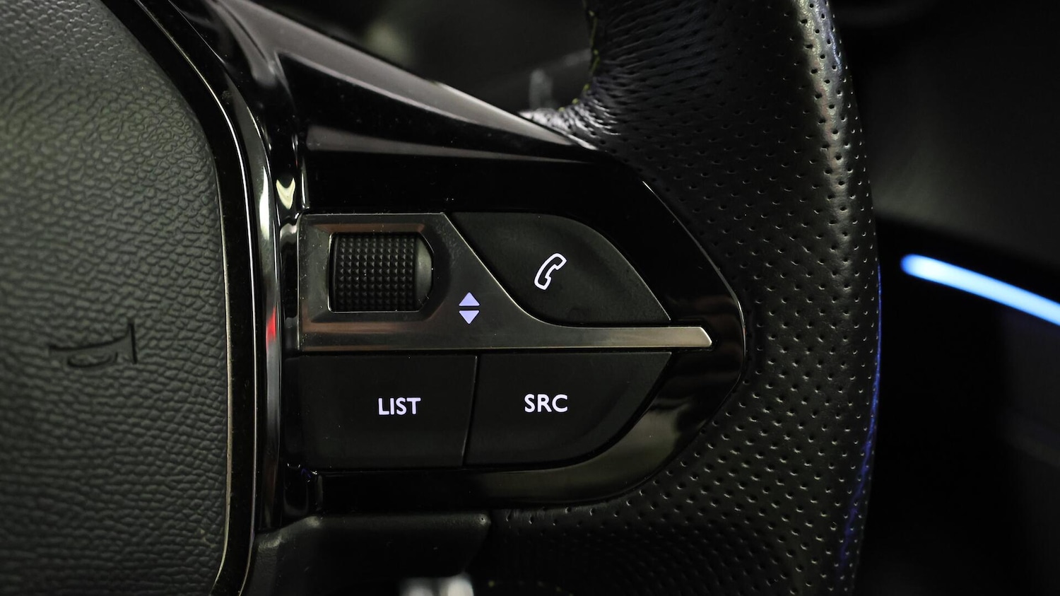 Used Peugeot 2008 2021 for sale - 76371498: Photo 24