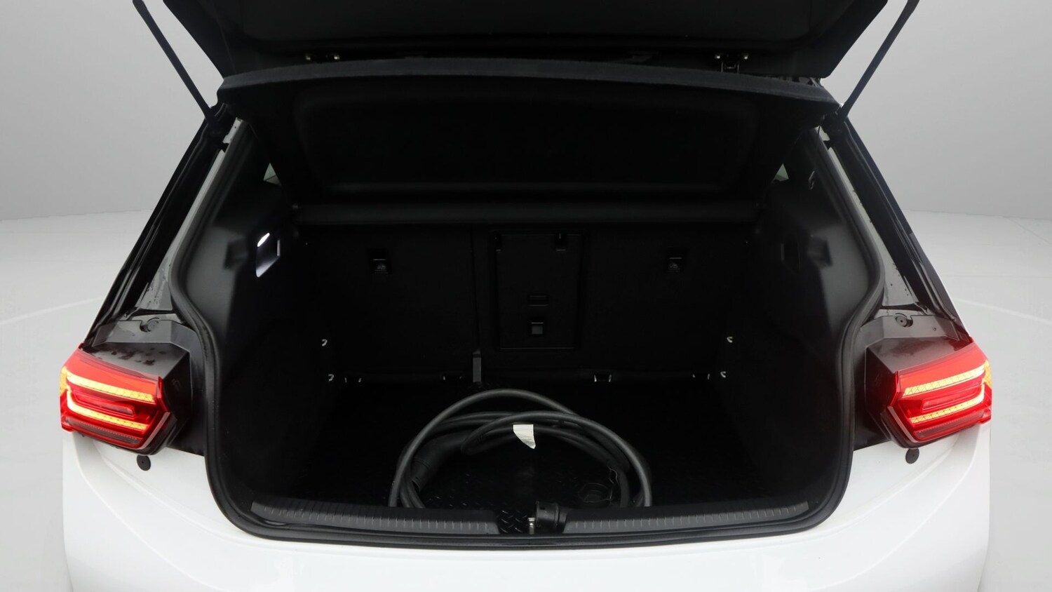 Used Volkswagen ID.3 2020 for sale - 77181648: Photo 17