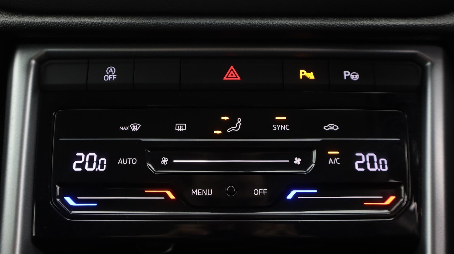 Used Volkswagen T-Roc 2023 for sale - 76742625: Photo 13