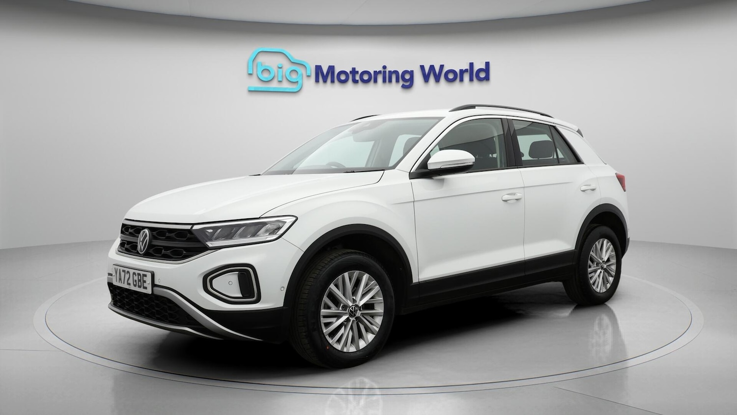 Used Volkswagen T-Roc 2023 for sale - 76742625: Photo 4