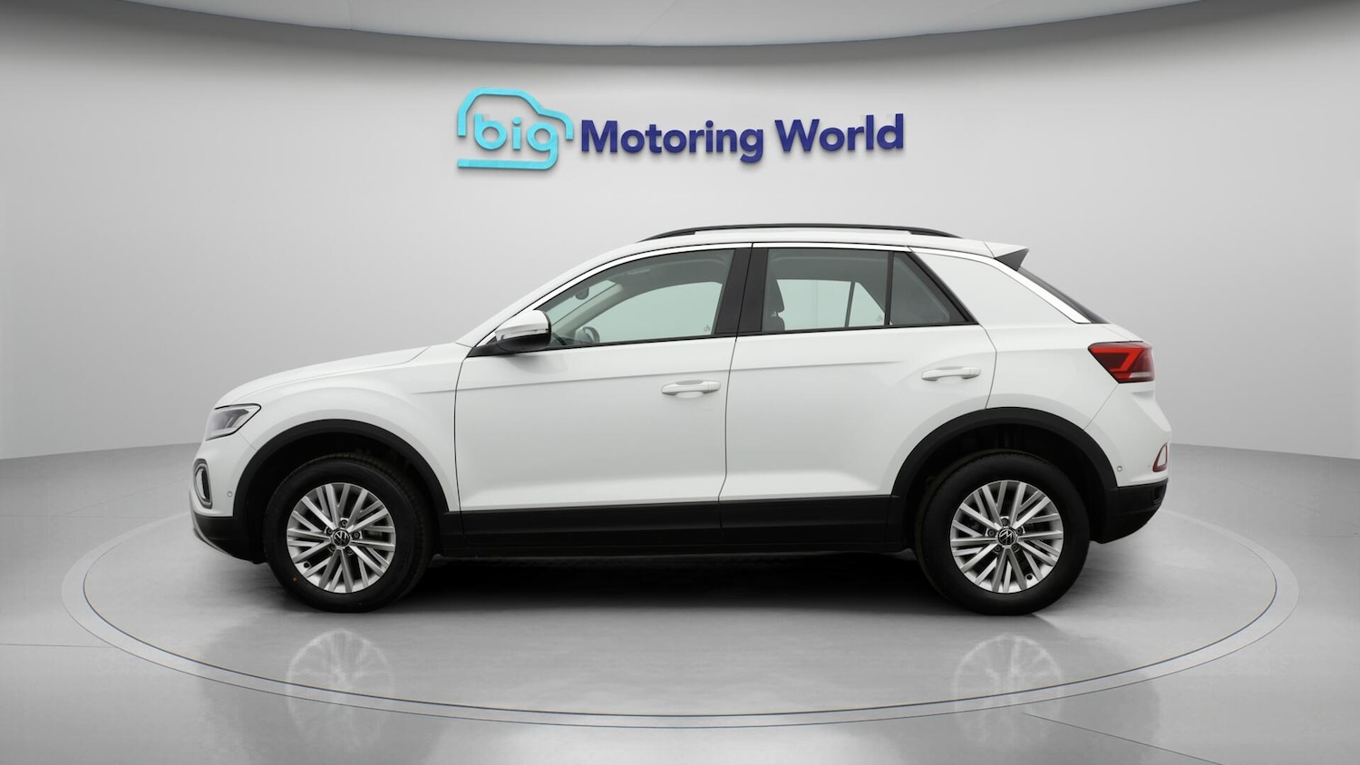 Used Volkswagen T-Roc 2023 for sale - 76742625: Photo 5