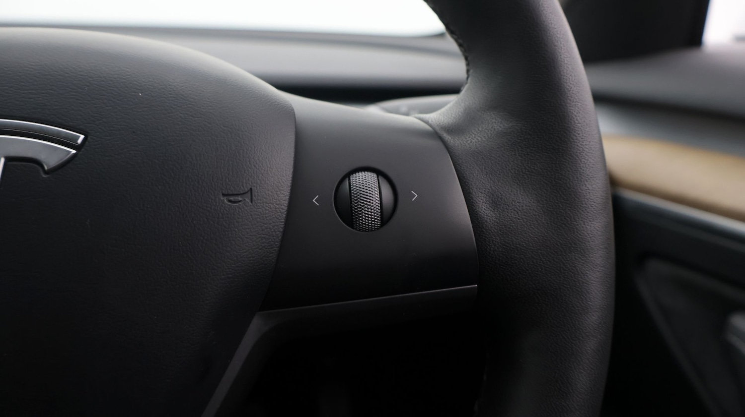 Used Tesla Model 3 2021 for sale - 78027329: Photo 25