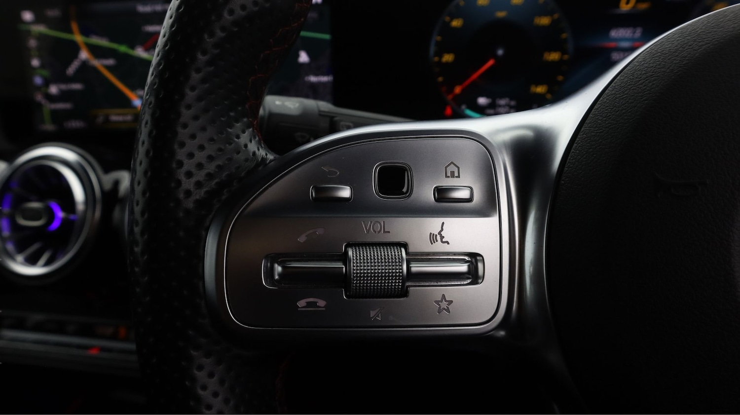 Used Mercedes-Benz EQB 2023 for sale - 77819095: Photo 23