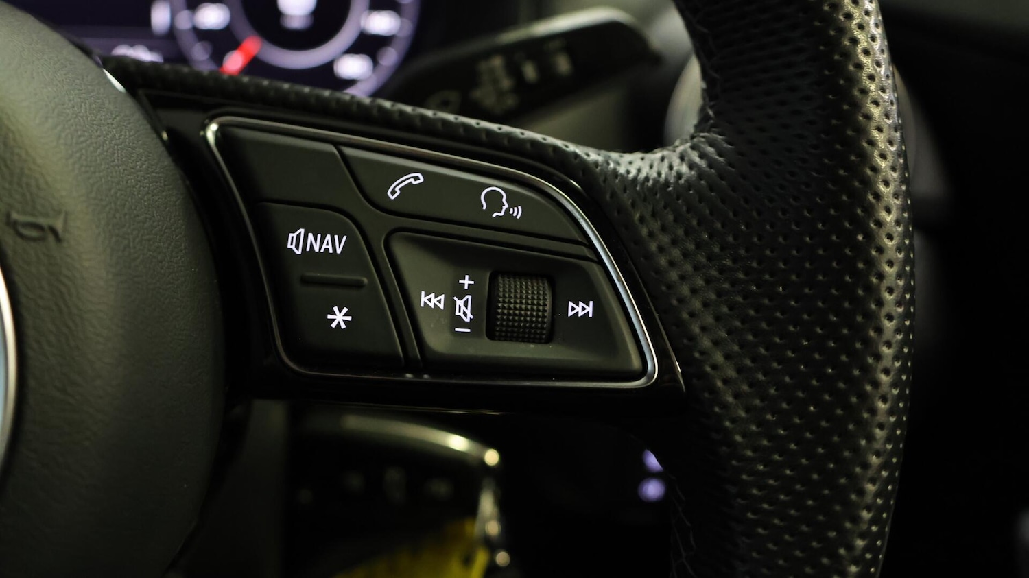 Used Audi Q2 2021 for sale - 76432570: Photo 25