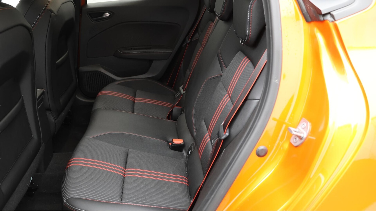 Used Renault Clio for sale - 76727621: Photo 17