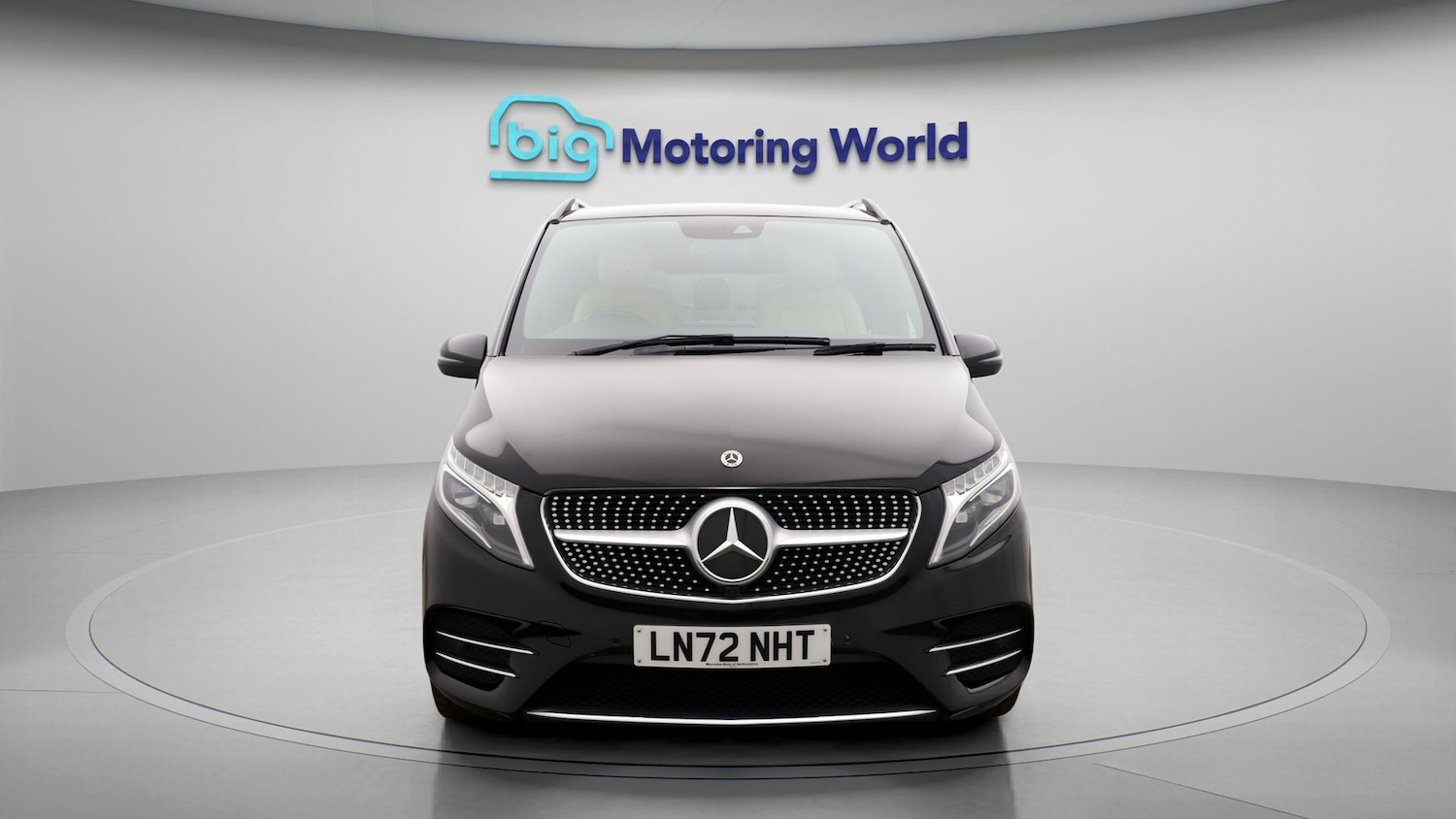 Used Mercedes-Benz V-Class 2022 for sale - 77460491: Photo 2