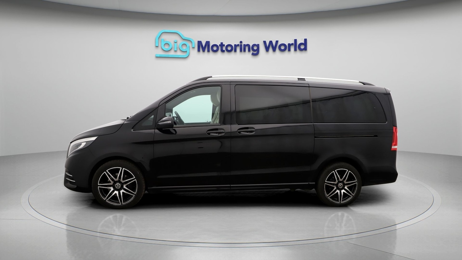 Used Mercedes-Benz V-Class 2022 for sale - 77460491: Photo 4