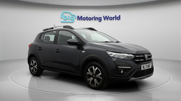 Used Dacia Sandero Stepway 2021 for sale - 76227812: Photo 2