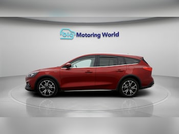 Used Ford Focus 2020 for sale - 78268004: Photo