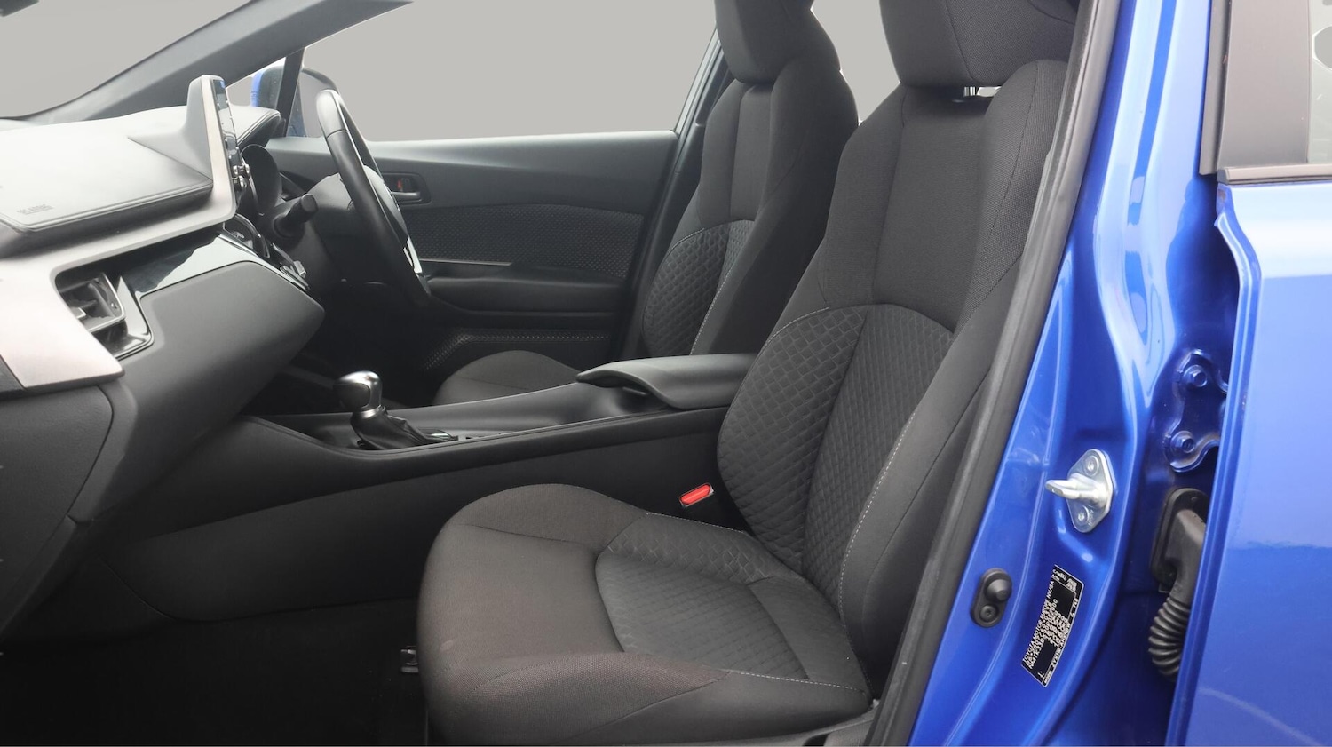 Used Toyota C-HR for sale - 76727244: Photo 15