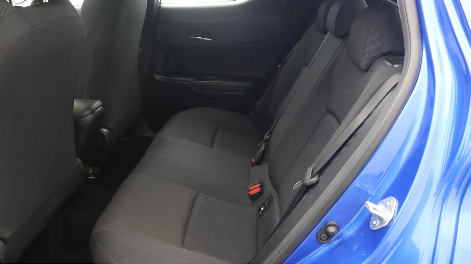 Used Toyota C-HR for sale - 76727244: Photo 17