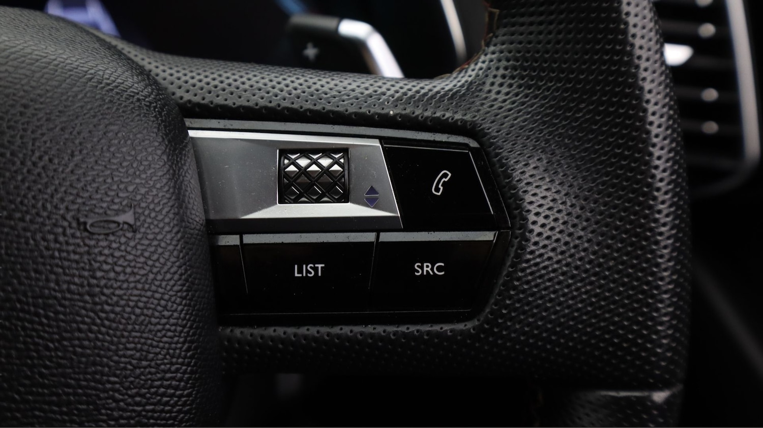 Used DS Automobiles DS 7 Crossback 2021 for sale - 77438034: Photo 23