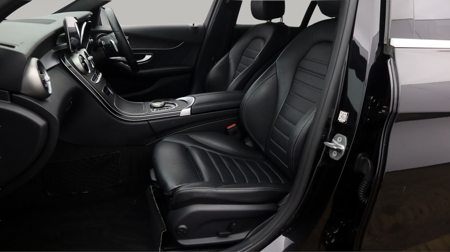 Used Mercedes-Benz C Class 2019 for sale - 77619696: Photo 14