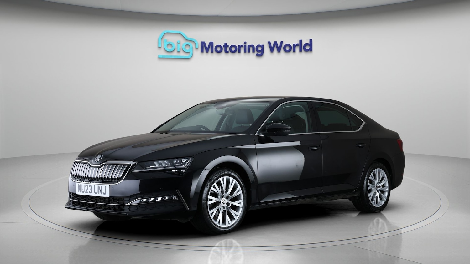Used Skoda Superb 2023 for sale - 77966616: Photo 3