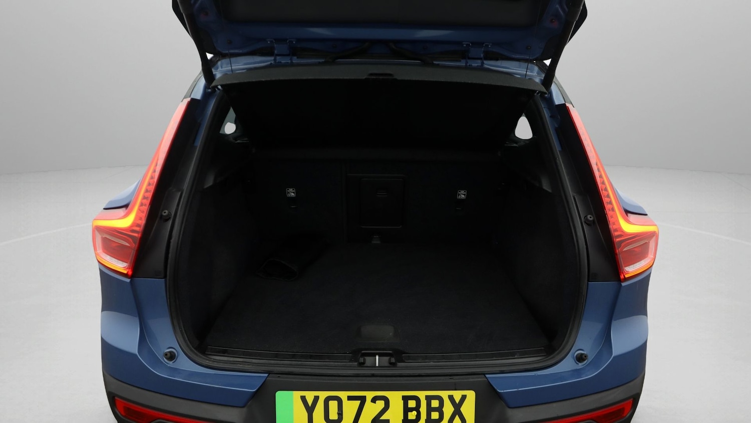 Used Volvo XC40 2023 for sale - 77934887: Photo 17