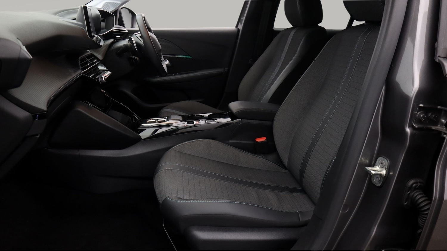 Used Peugeot 208 2023 for sale - 77289416: Photo 14