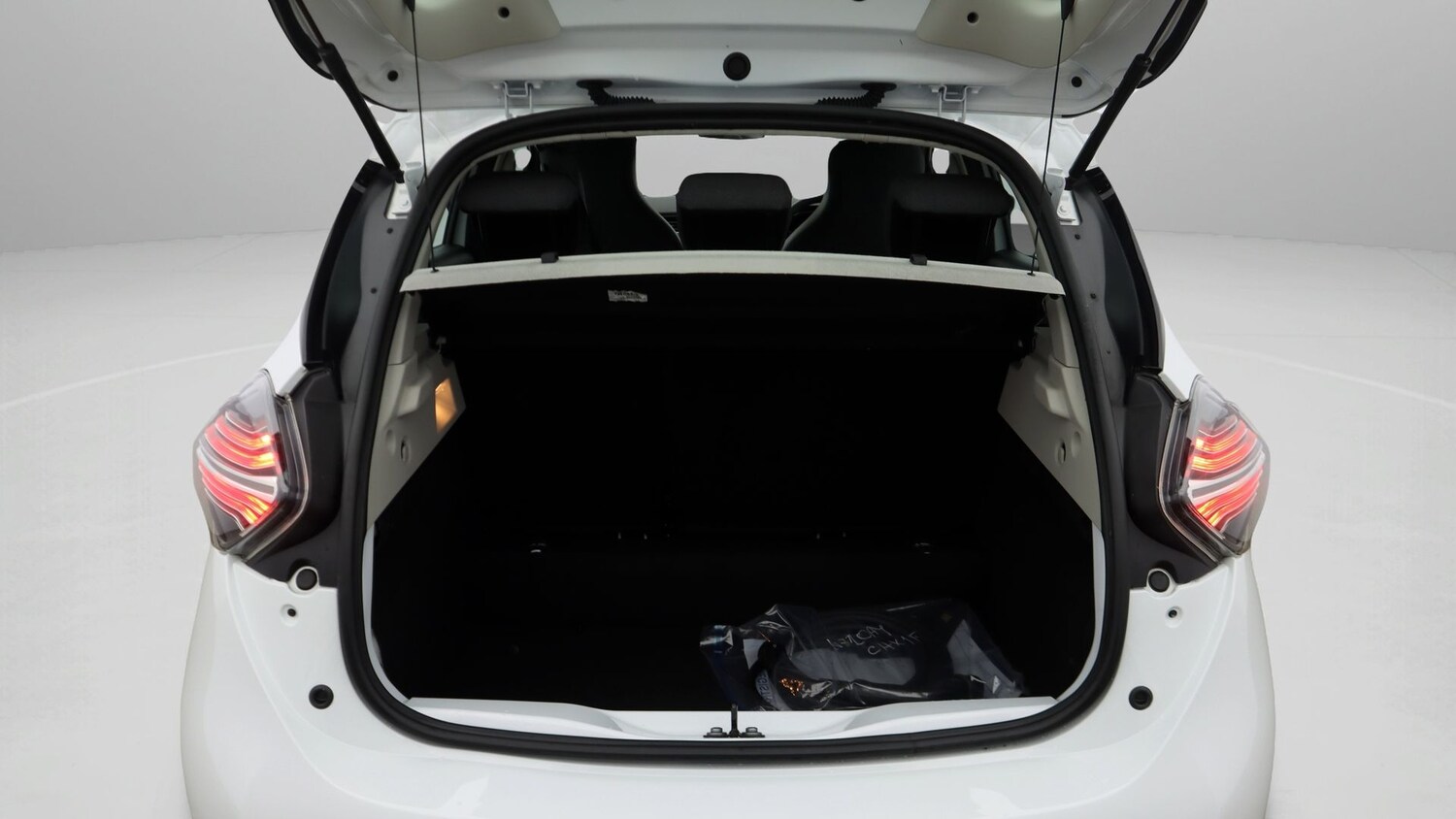 Used Renault Zoe 2021 for sale - 77855561: Photo 17