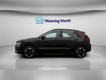 Used Kia Niro 2023 for sale - 77355050: Photo