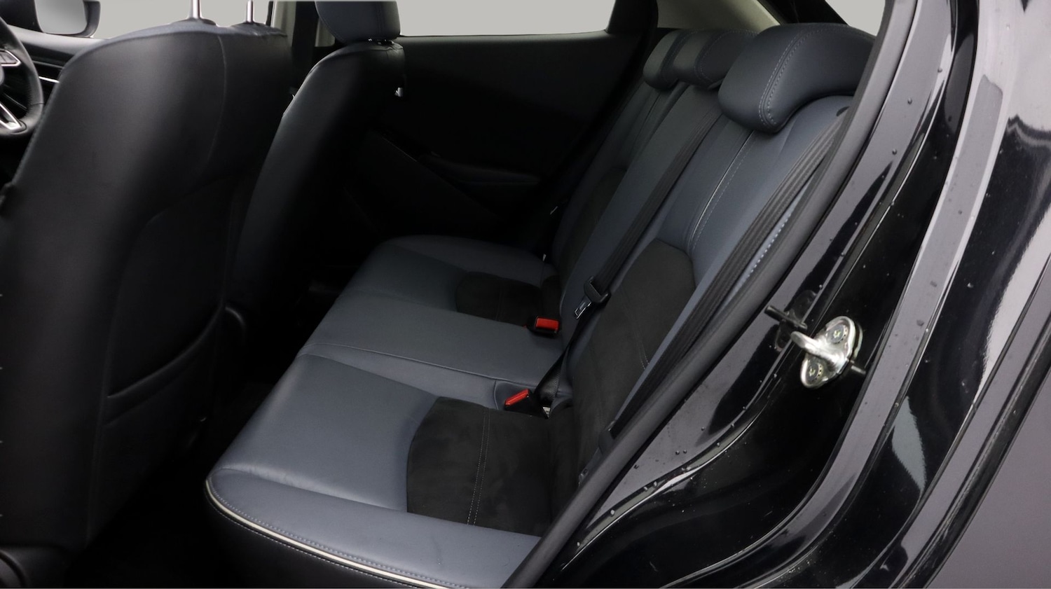 Used Mazda Mazda2 2023 for sale - 77417639: Photo 16