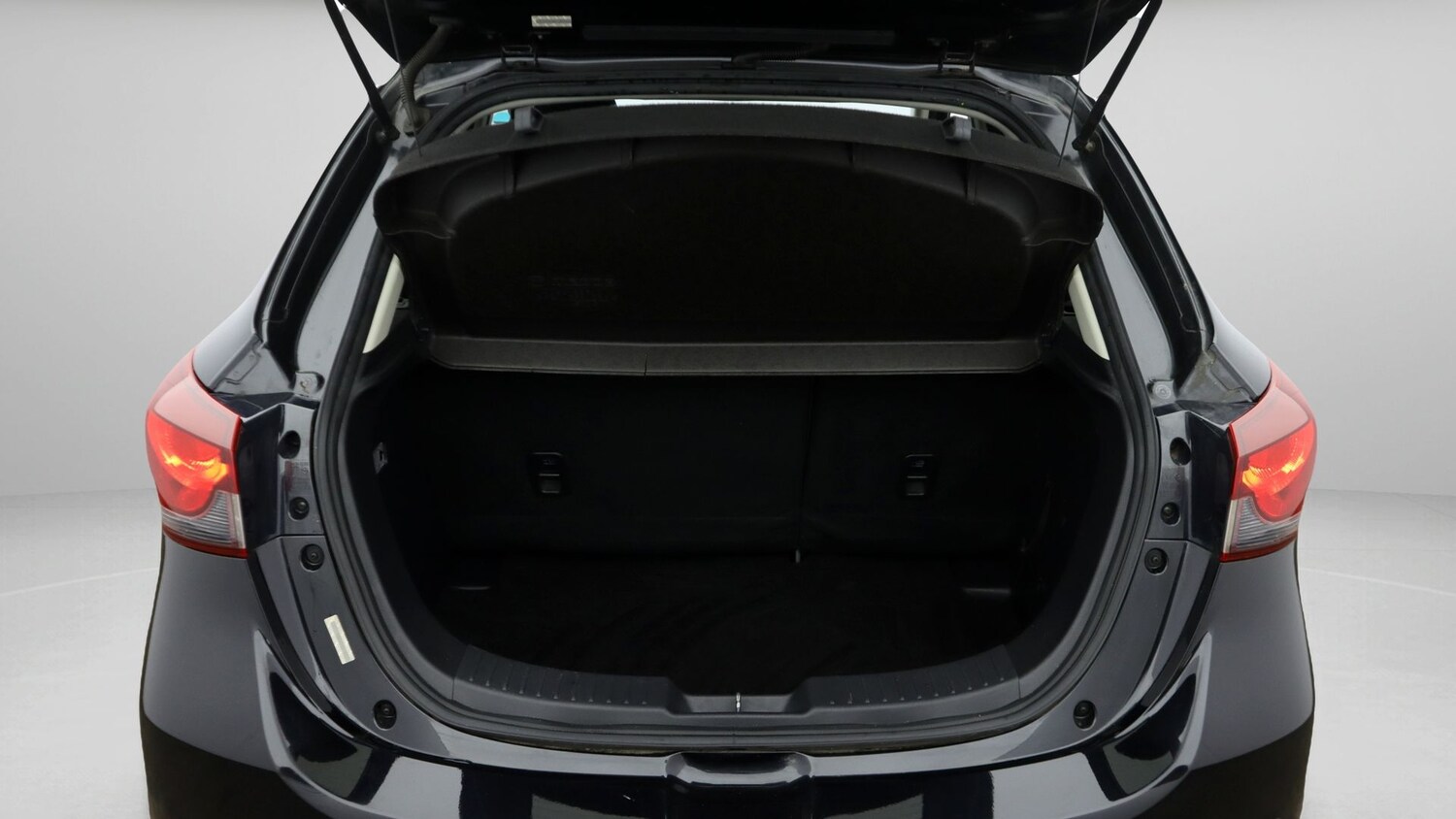 Used Mazda Mazda2 2023 for sale - 77417639: Photo 17