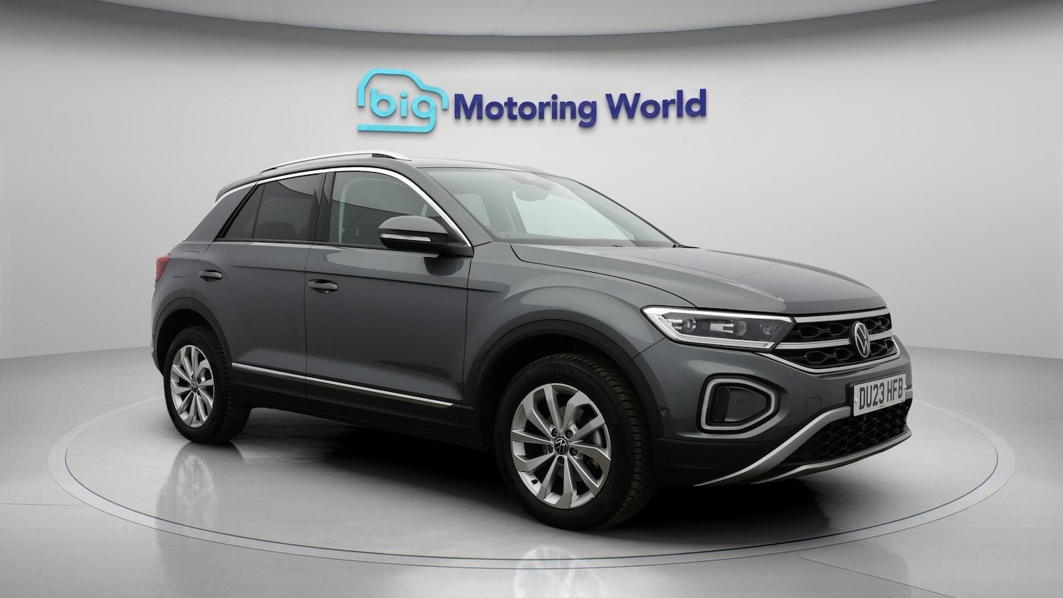 Used Volkswagen T-Roc 2023 for sale - 76388041: Photo 1