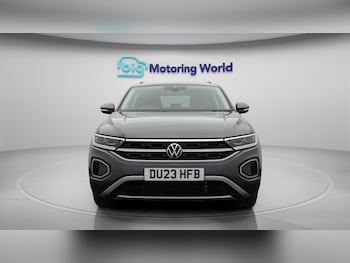 Used Volkswagen T-Roc 2023 for sale - 76388041: Photo