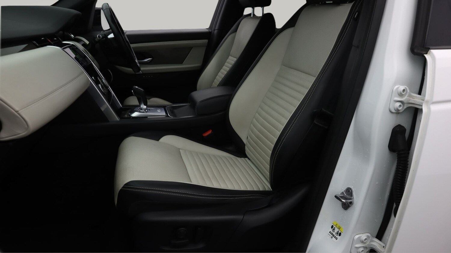 Used Land Rover Discovery Sport 2020 for sale - 77934974: Photo 14