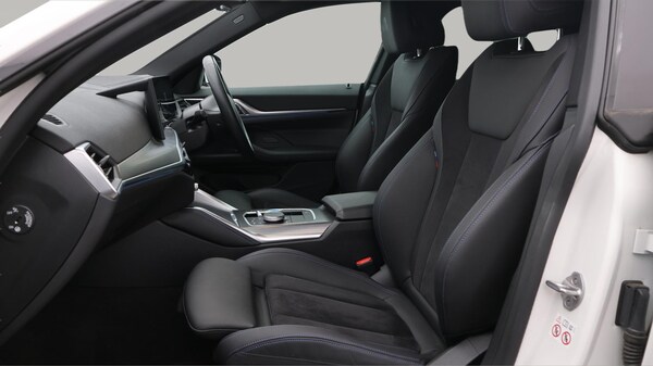 Used BMW i4 2023 for sale - 76240118: Photo 15