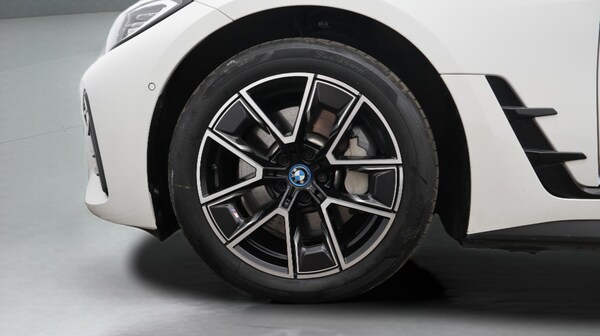 Used BMW i4 2023 for sale - 76240118: Photo 19
