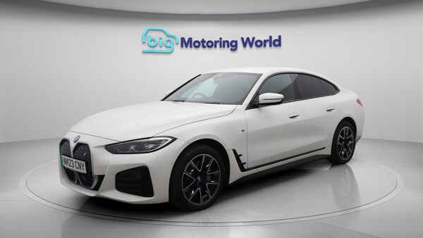 Used BMW i4 2023 for sale - 76240118: Photo 4