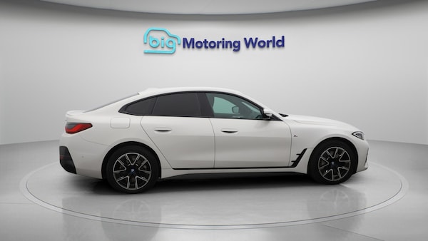 Used BMW i4 2023 for sale - 76240118: Photo 9