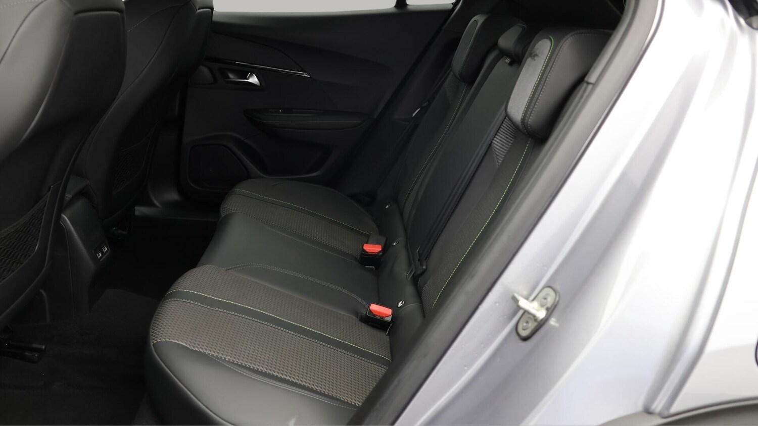 Used Peugeot 2008 2023 for sale - 76012279: Photo 17