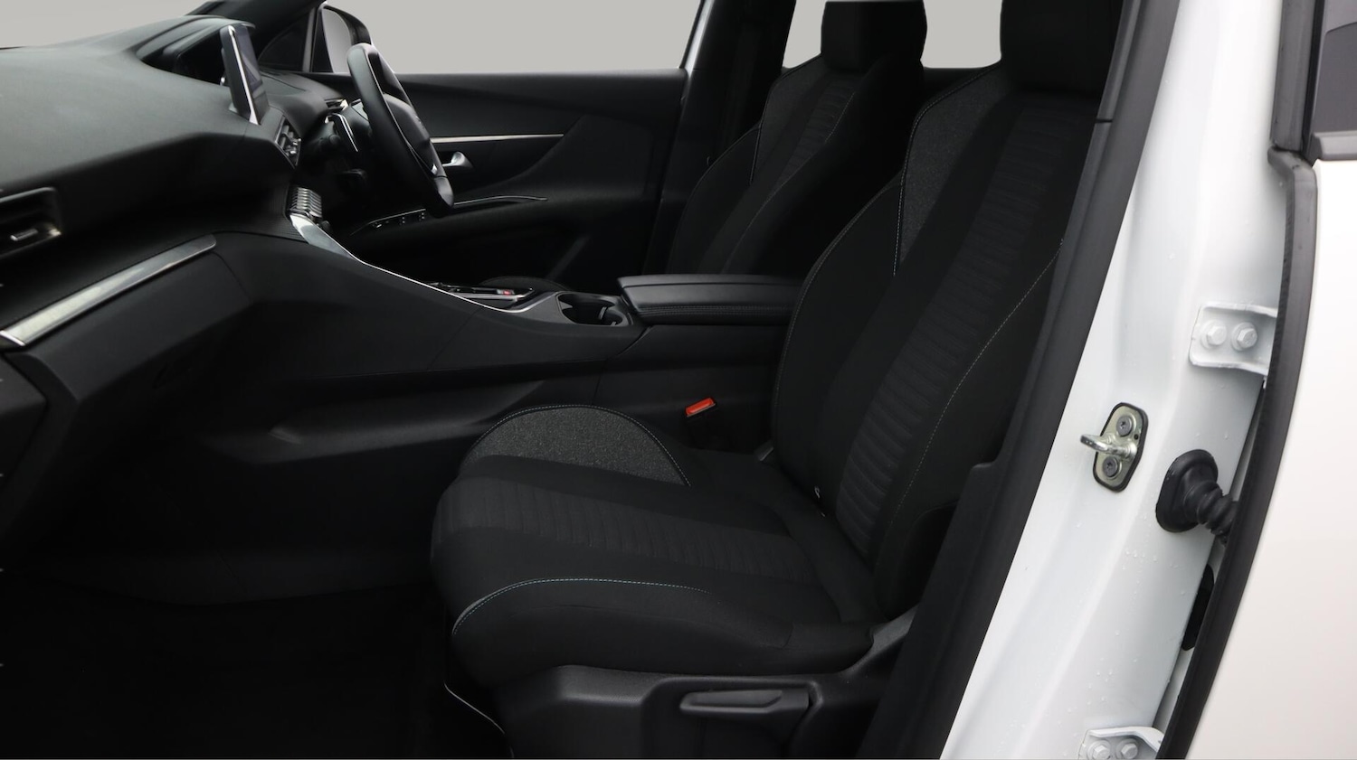 Used Peugeot 3008 2023 for sale - 76644705: Photo 15