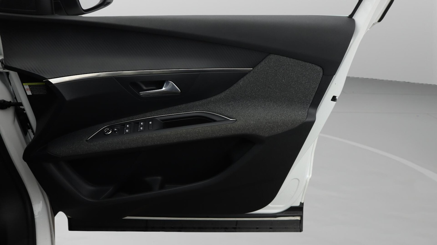 Used Peugeot 3008 2023 for sale - 76644705: Photo 16