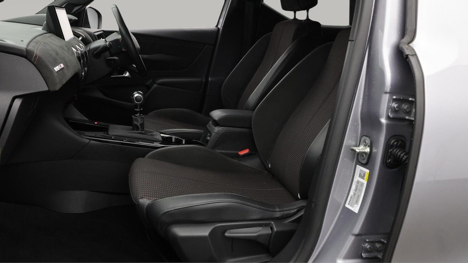 Used DS Automobiles DS 3 Crossback 2022 for sale - 76136955: Photo 15