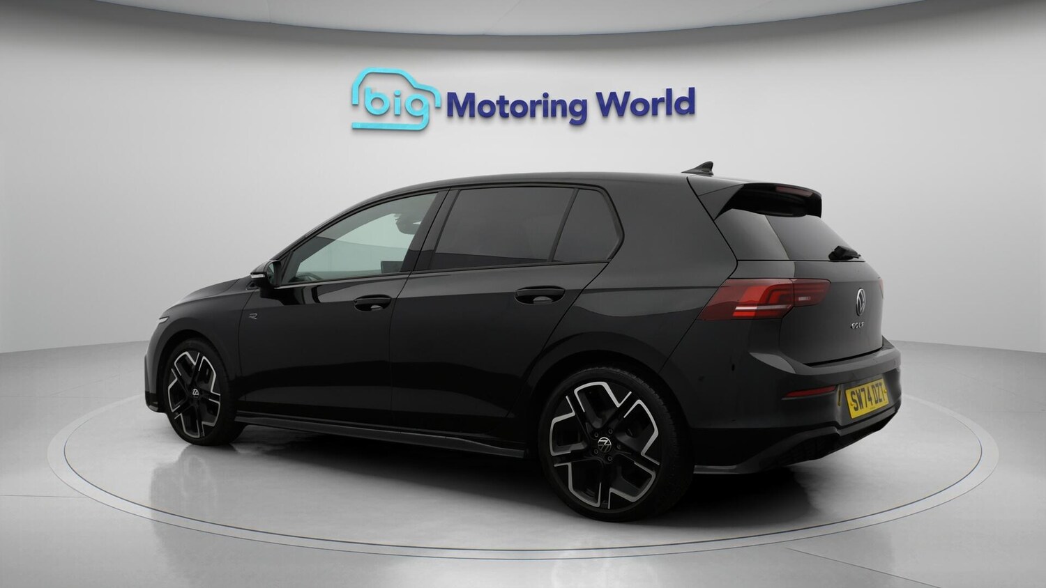 Used Volkswagen Golf 2024 for sale - 76562459: Photo 6