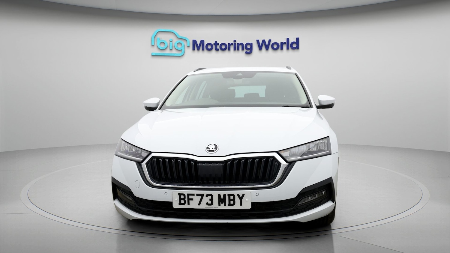 Used Skoda Octavia 2023 for sale - 78106119: Photo 2