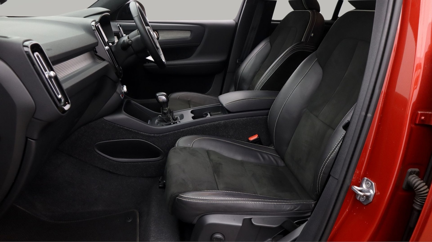 Used Volvo XC40 2021 for sale - 78035241: Photo 14