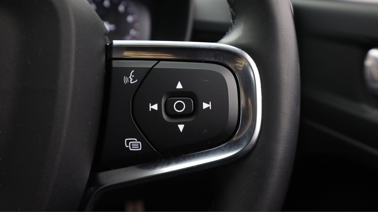 Used Volvo XC40 2021 for sale - 78035241: Photo 20