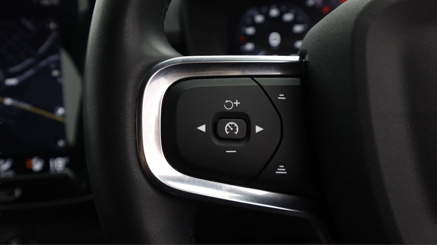 Used Volvo XC40 2021 for sale - 78035241: Photo 22