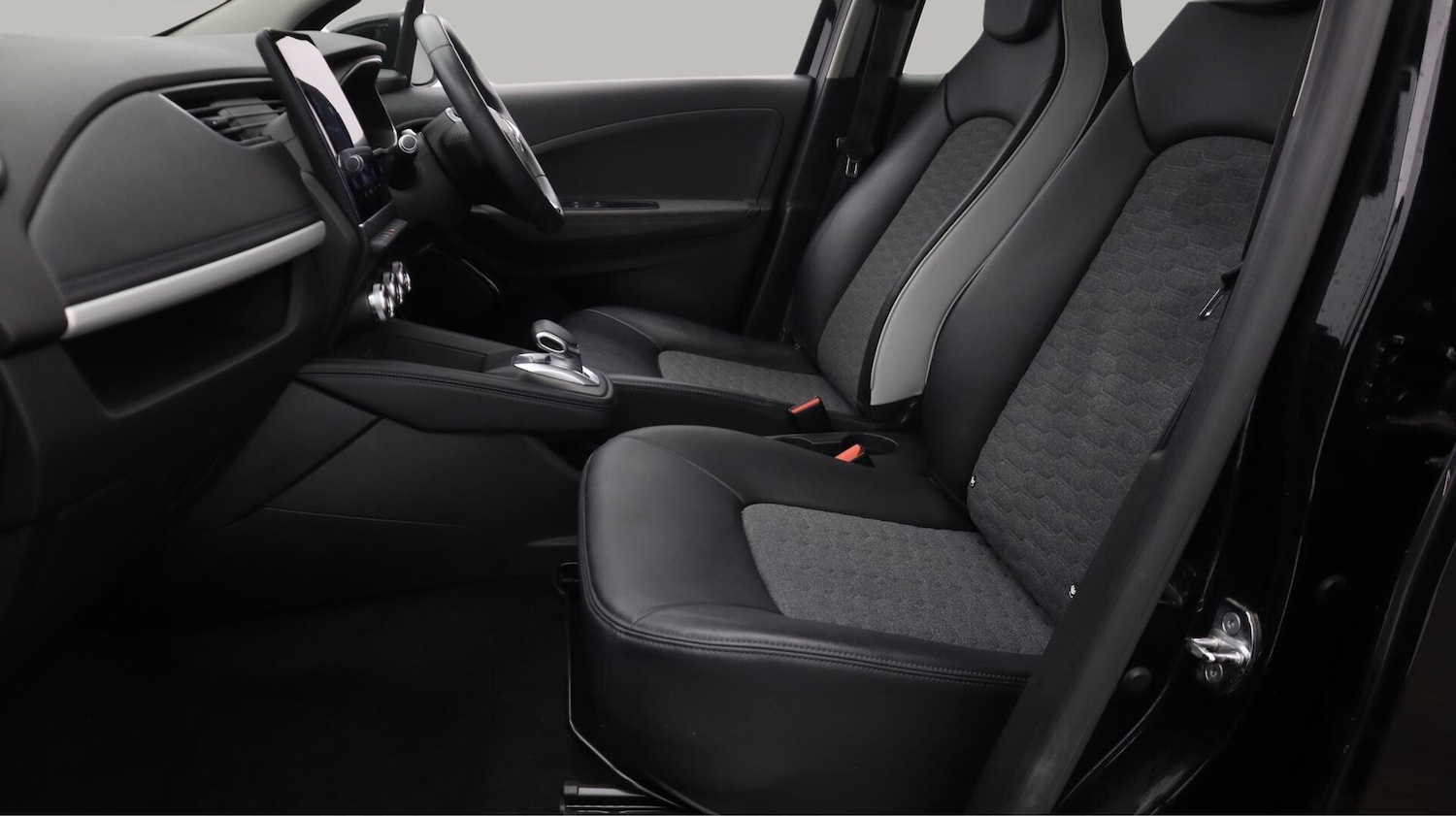 Used Renault Zoe for sale - 76727541: Photo 15