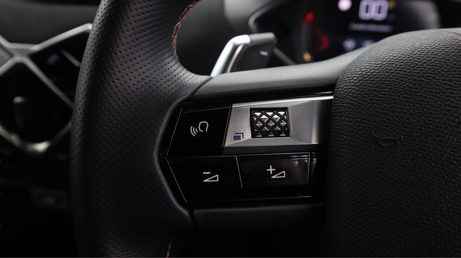 Used DS Automobiles DS 3 Crossback 2021 for sale - 78067083: Photo 20