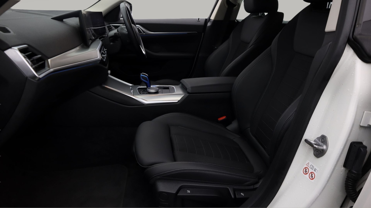 Used BMW i4 2022 for sale - 77298484: Photo 14