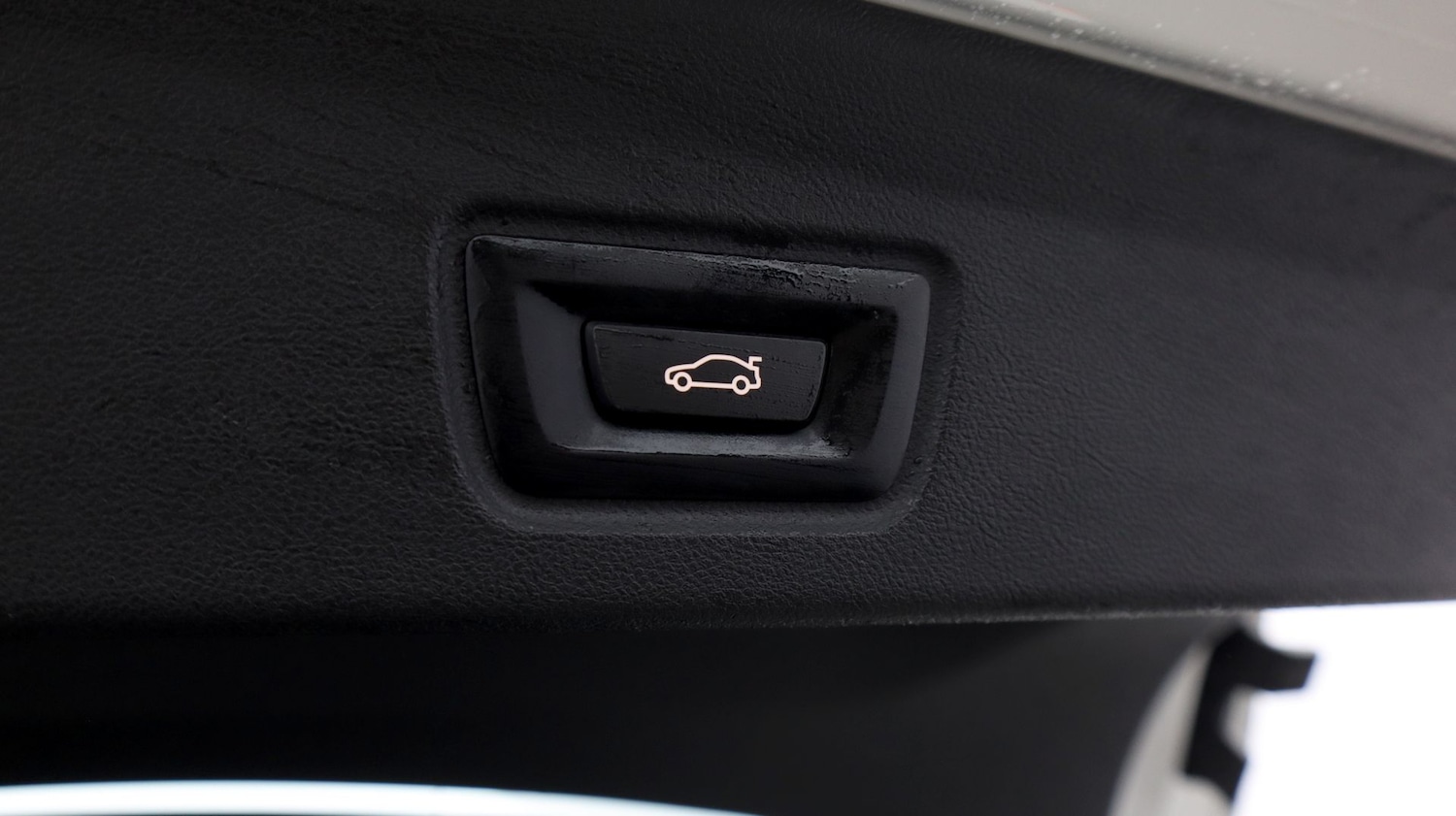 Used BMW i4 2022 for sale - 77298484: Photo 24