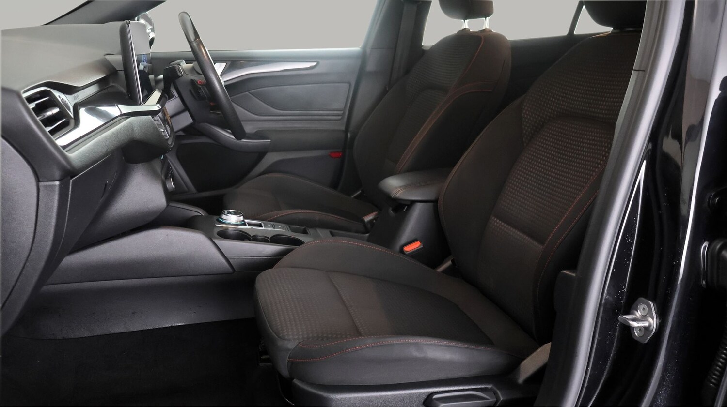 Used Ford Focus 2022 for sale - 77707102: Photo 14