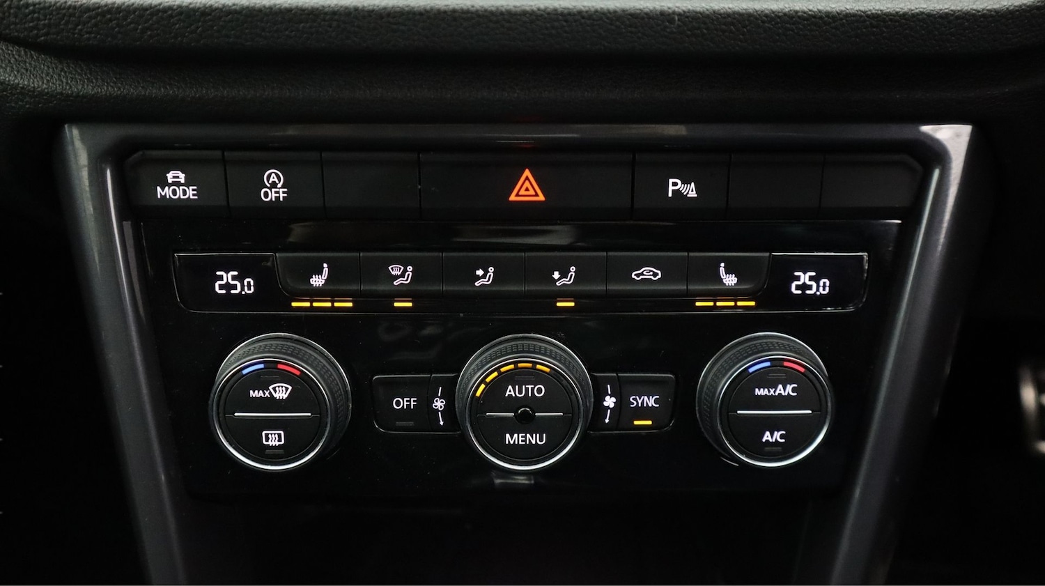 Used Volkswagen T-Roc 2020 for sale - 77213814: Photo 12