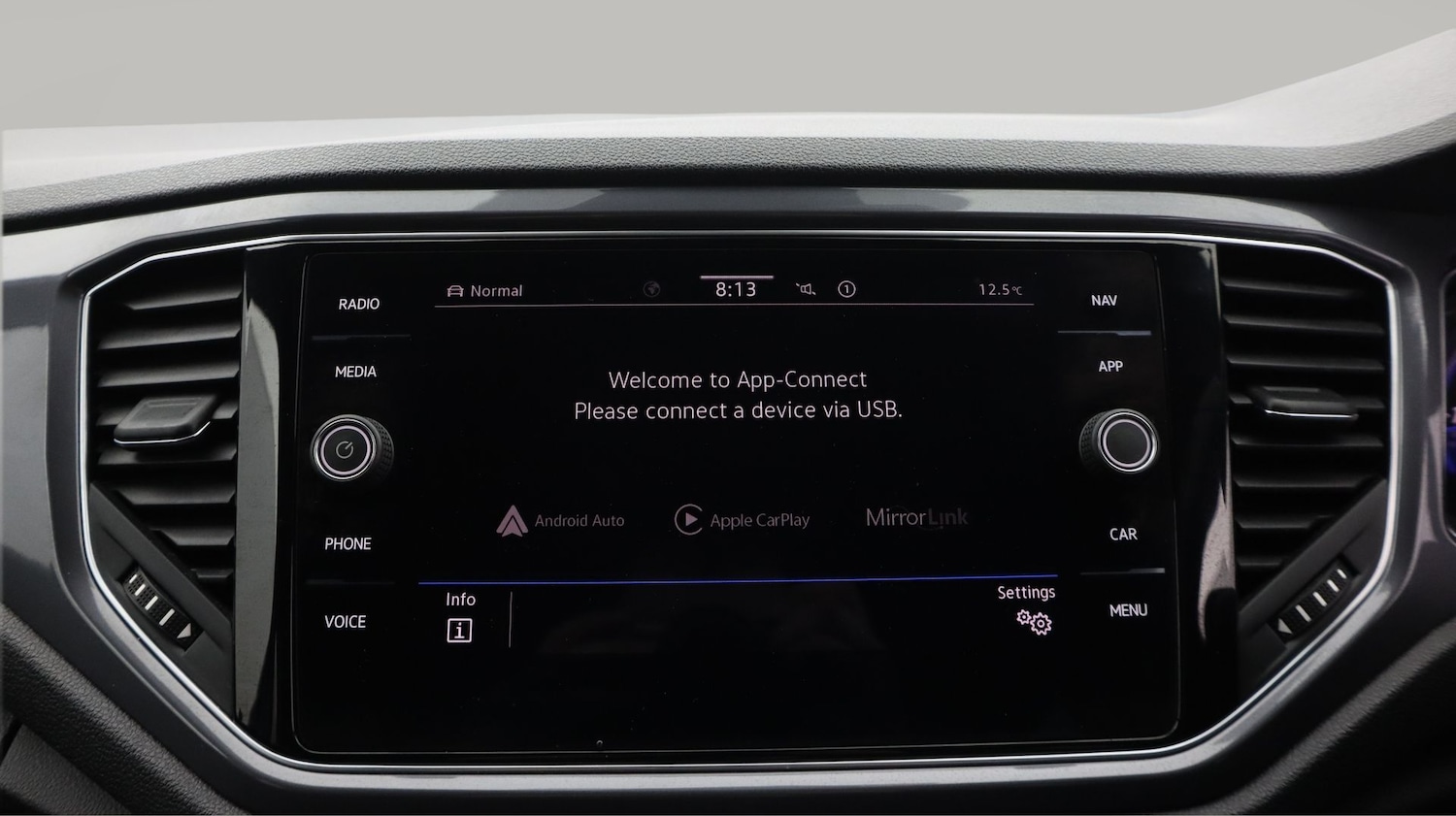 Used Volkswagen T-Roc 2020 for sale - 77213814: Photo 22