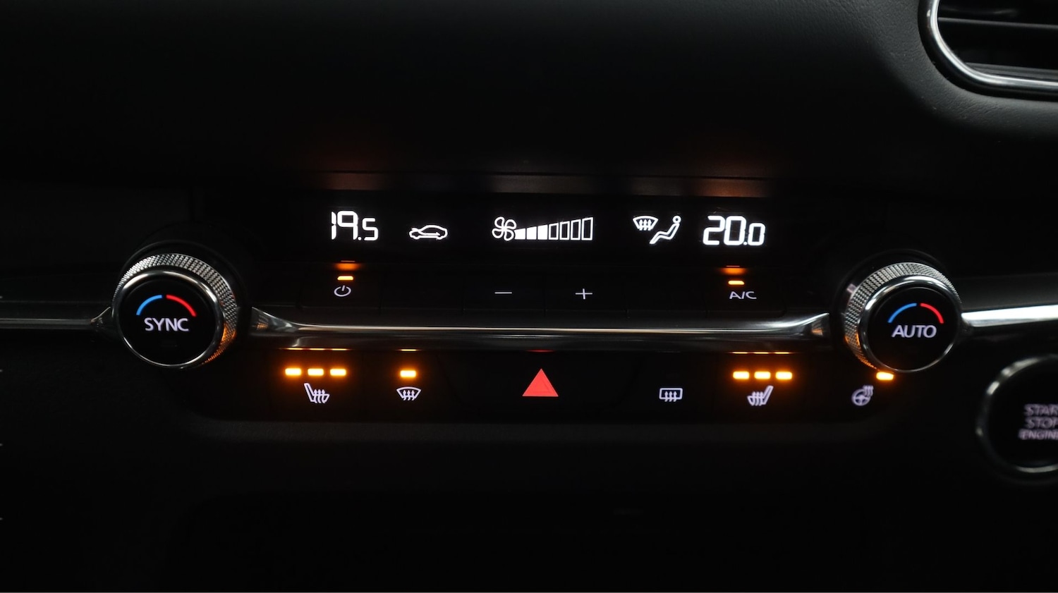 Used Mazda CX-30 2021 for sale - 77461010: Photo 12