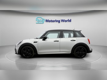 Used MINI Hatch 2022 for sale - 78150492: Photo