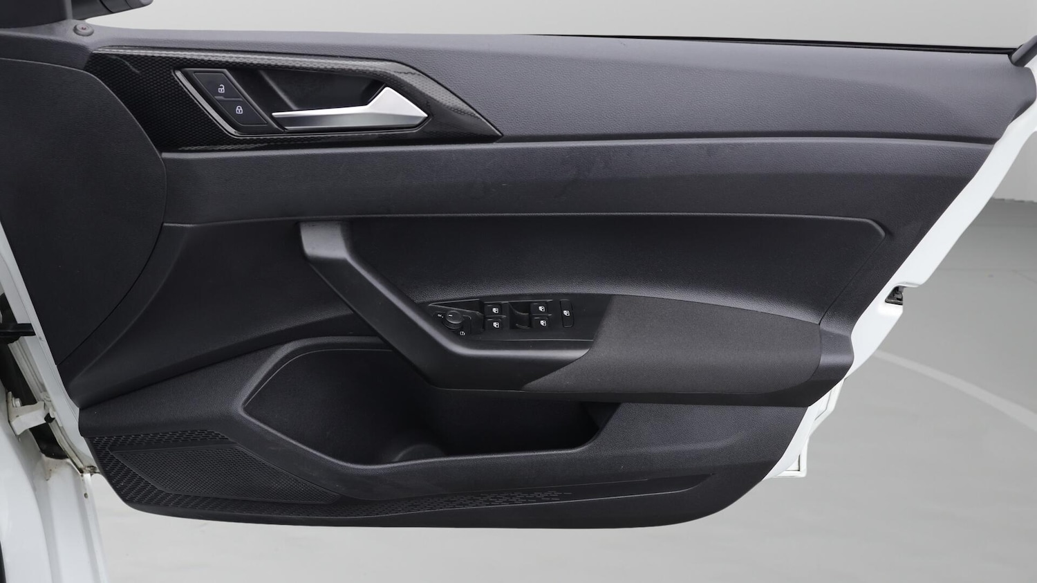 Used Volkswagen Polo 2022 for sale - 76167243: Photo 2